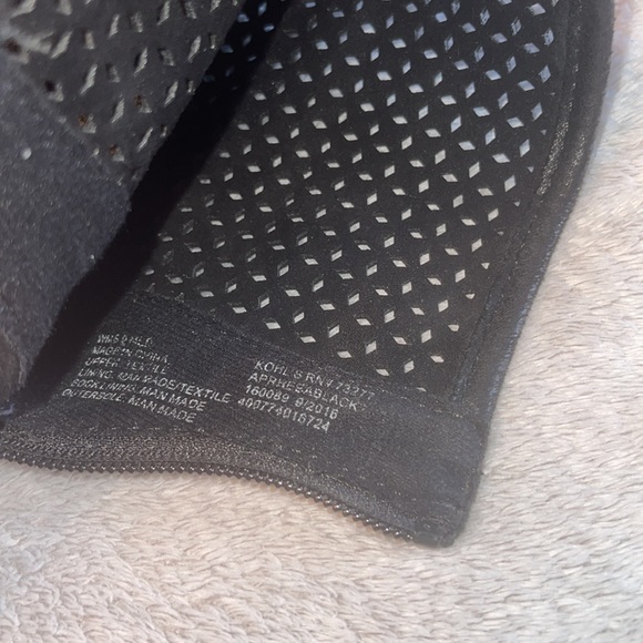 Women’s Apt. 9 Black Perforated High Heel Ankle Booties Boots; size 9.5 - Picture 8 of 10